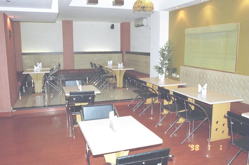 Hotel Fame City Guwahati Ngoại thất bức ảnh